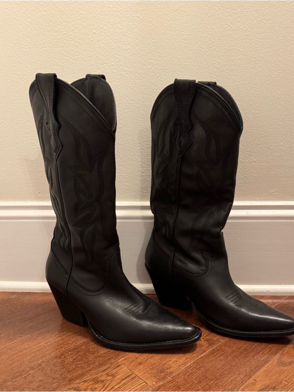 Thursday Boot Company Boots - The Rodeo Black Leather Lady’s Boots - Picture 4 of 5